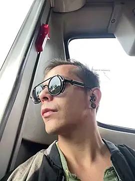 dimitryivanovv online show from September 2025 12:16:01 PM