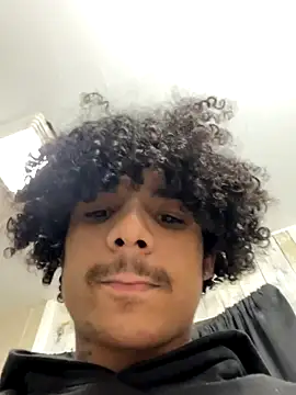 Snapshot of Cartyiii chatting on November 2025 10:01:02 PM Cartyiii online show from November 2025 10:01:02 PM