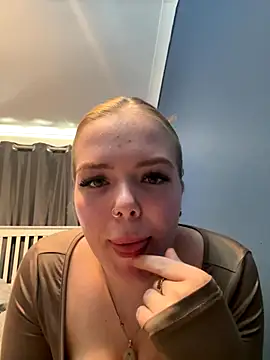 prettycocomae online show from September 2025 02:50:02 PM