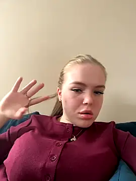 prettycocomae online show from September 2025 11:43:01 AM