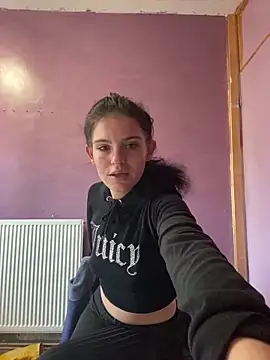 Camwithchlox online show from September 2025 04:12:02 PM