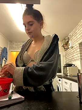 Camwithchlox online show from October 2025 09:04:02 PM