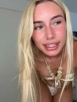 SexySaraxxoo online show from June 2026 11:24:02 AM