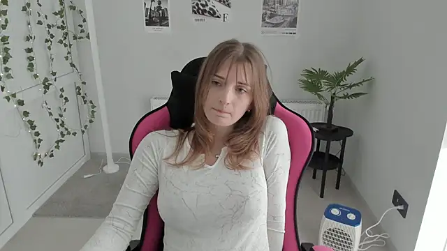 NeyliDream online show from April 2026 01:46:01 PM