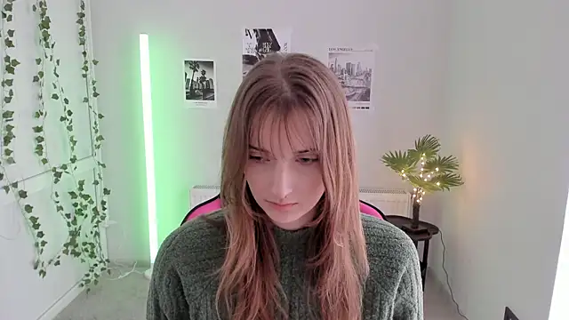 NeyliDream online show from April 2026 12:54:01 PM