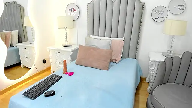 CherryVelvet19 online show from September 2025 11:36:01 AM