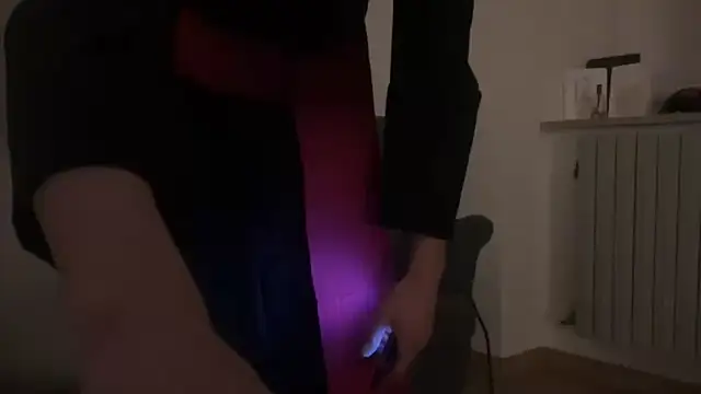 Malcom2f online show from April 2026 03:40:02 AM