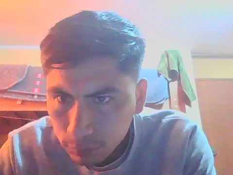 Snapshot of Migueles96 chatting on September 2025 03:02:01 PM Migueles96 online show from September 2025 03:02:01 PM