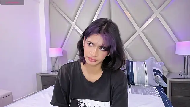 SukiLaurens online show from September 2025 11:55:02 AM