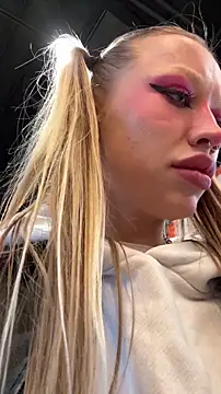 Snapshot of Sugar_Pop chatting on September 2025 02:20:01 PM Sugar Pop online show from September 2025 02:20:01 PM