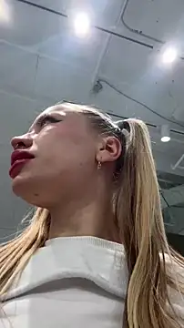 Snapshot of Sugar_Pop chatting on September 2025 02:22:02 PM Sugar Pop online show from September 2025 02:22:02 PM