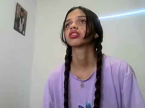 lucy babyy online show from October 2025 07:47:01 PM