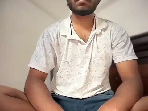 bossyjuicy online show from March 2026 07:31:01 PM