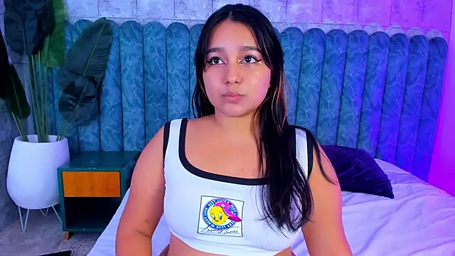 Snapshot of IvannaaVega chatting on September 2025 05:10:02 AM IvannaaVega online show from September 2025 05:10:02 AM