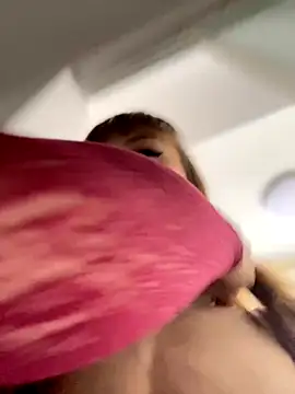 BabyBee  online show from September 2025 06:17:01 AM