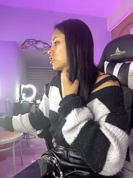 Julieta Mendez online show from October 2025 10:15:01 PM