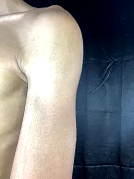 Snapshot of Alexx_1214 chatting on October 2025 04:59:01 PM Alexx 1214 online show from October 2025 04:59:01 PM