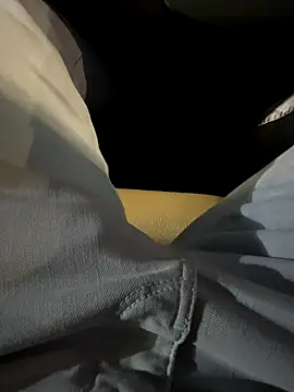 Snapshot of LAZ3R1 chatting on September 2025 03:28:02 PM LAZ3R1 online show from September 2025 03:28:02 PM