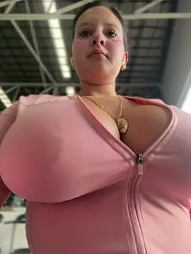 GabyMejiaa online show from February 2026 08:32:01 PM