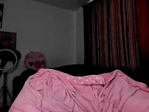 guynextdo0r online show from September 2025 07:05:01 PM