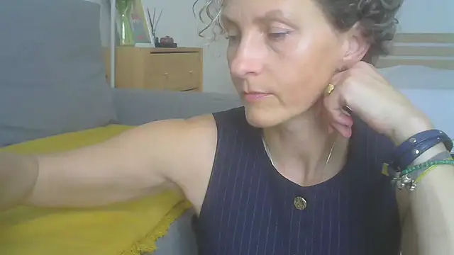 Sylira online show from July 2026 12:47:01 PM