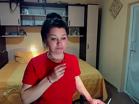 Soffy Skye online show from April 2026 04:57:01 AM