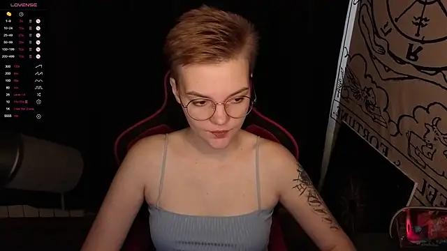 KrisNeal online show from October 2025 09:12:01 AM