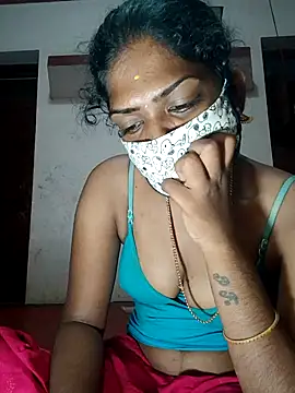 Snapshot of Tamil_Kavitha chatting on October 2025 07:15:01 PM Tamil Kavitha online show from October 2025 07:15:01 PM