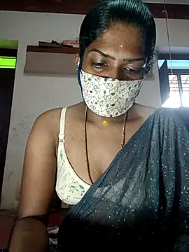 Snapshot of Tamil_Kavitha chatting on October 2025 09:35:02 AM Tamil Kavitha online show from October 2025 09:35:02 AM