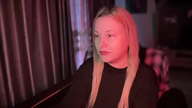 BikiHellena online show from November 2025 05:54:01 AM