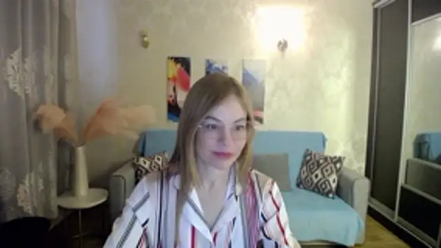 shy hot cat online show from December 2025 08:12:02 AM