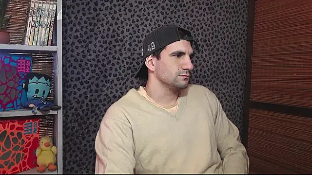 Snapshot of ObeyLust chatting on September 2025 11:45:01 AM ObeyLust online show from September 2025 11:45:01 AM