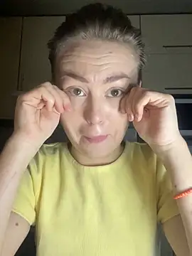 MartaLuna  online show from November 2025 05:24:02 PM