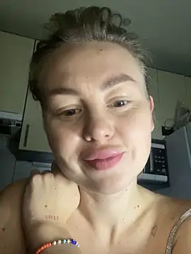 MartaLuna  online show from November 2025 10:21:01 PM