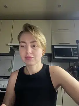 MartaLuna  online show from December 2025 01:27:01 PM