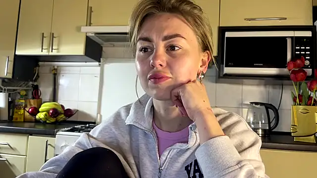 MartaLuna  online show from April 2026 08:42:02 PM