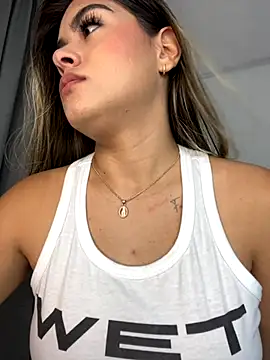 MayaMoanXXX online show from September 2025 01:11:01 PM