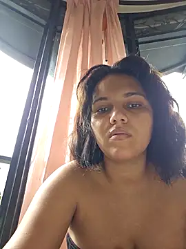 Snapshot of MaoMaoLa chatting on November 2025 07:34:01 PM MaoMaoLa online show from November 2025 07:34:01 PM