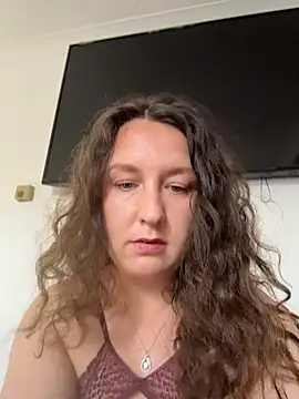 AnielaMarie online show from September 2025 11:12:01 AM