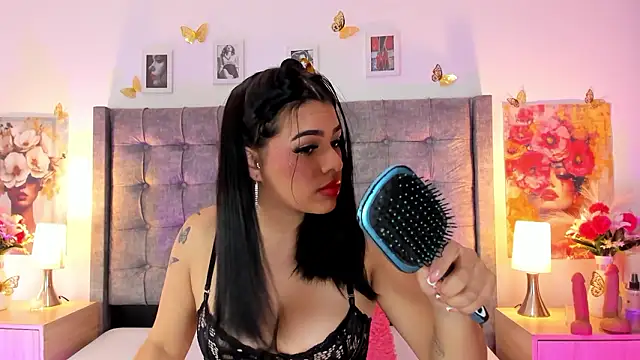 Linda Fosterr online show from March 2026 07:52:01 PM