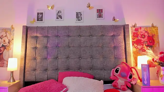 Linda Fosterr online show from March 2026 07:30:01 PM