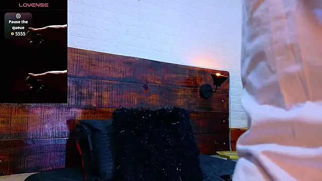 JhosuaVega online show from October 2025 09:24:01 PM