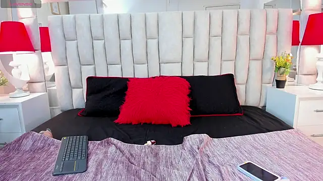 melani hom online show from September 2025 12:40:01 PM