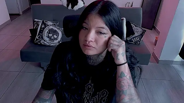 Unatatuada online show from March 2026 05:31:01 PM