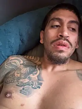 busnfatnutsLildee online show from November 2025 07:58:01 PM