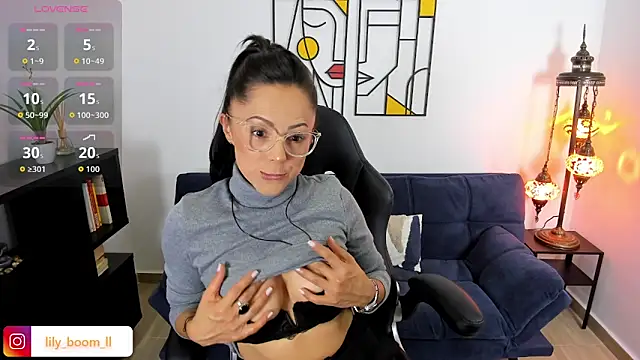 Snapshot of Lyliboomm chatting on October 2025 12:19:02 AM Lyliboomm online show from October 2025 12:19:02 AM