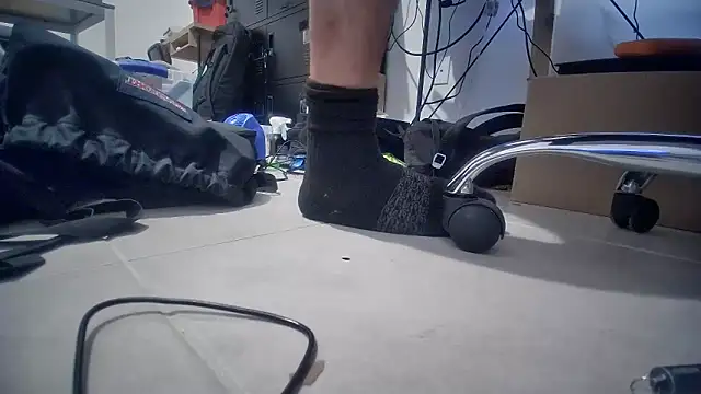 jasoncali305 online show from December 2025 06:03:01 PM