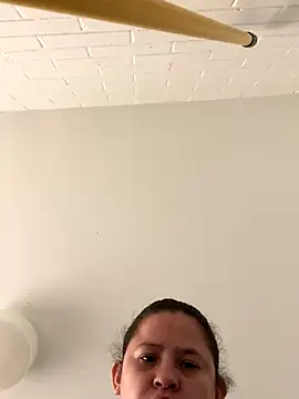 xelita4 online show from September 2025 12:19:01 PM