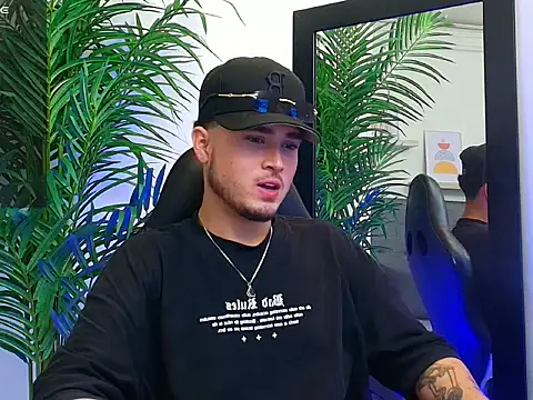 SALVATORE MULLER1 online show from October 2025 10:41:01 PM