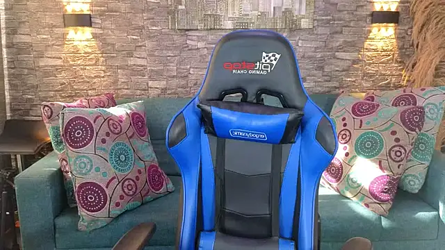 Snapshot of sweetsanti chatting on October 2025 12:49:01 PM sweetsanti online show from October 2025 12:49:01 PM